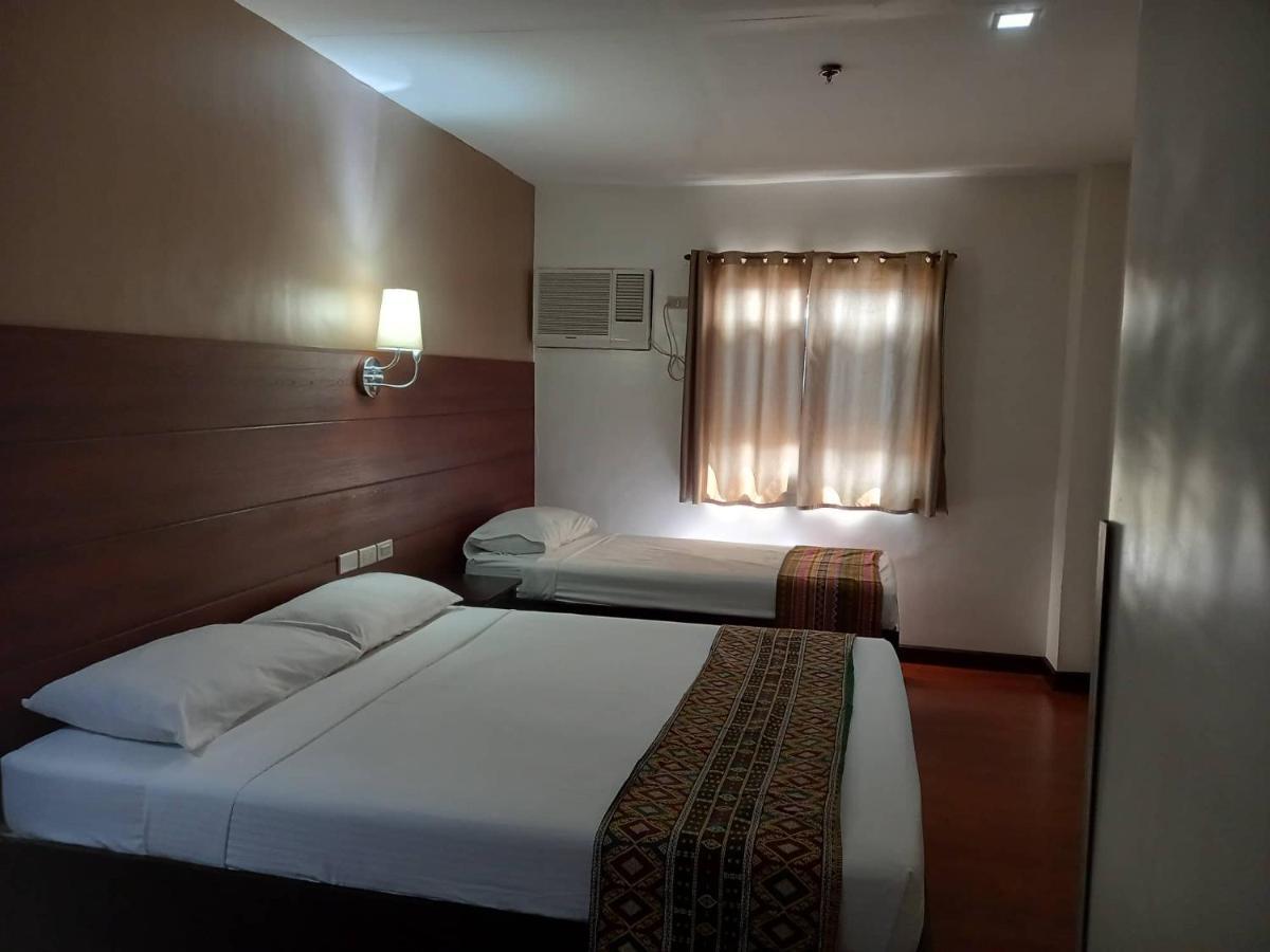 W Hotel زامبوانغا المظهر الخارجي الصورة